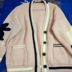 Super light and warm loose sweater.